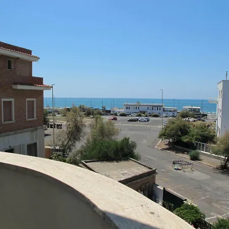 Apartment Brezza Di Mare Lido di Ostia
